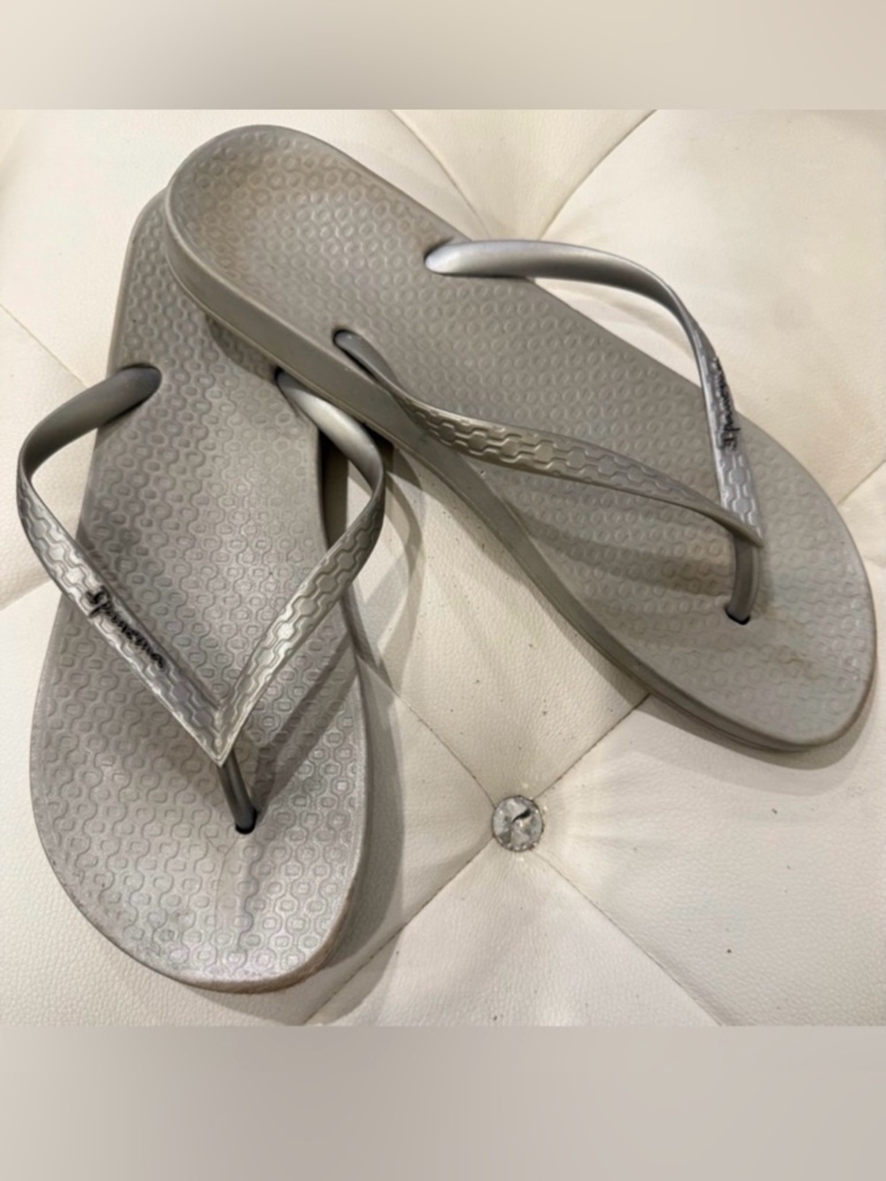Ipanema Pearlized grey Textured Flip Flops - Picture 7 of 7